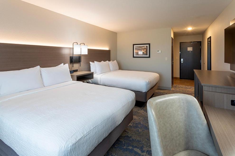 Grandstay Hotel & Suites Johnston-Des Moines, Ia Buitenkant foto